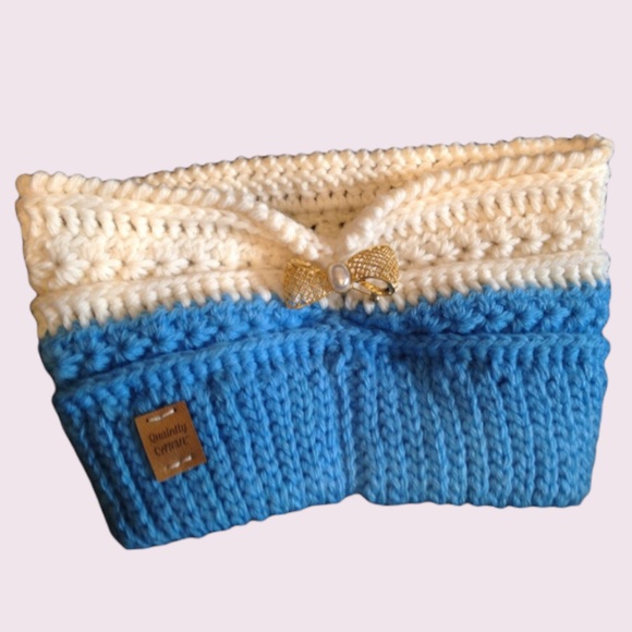 Ear Warmer Bun Beanie Headband Winter Hat White & Lt Blue - Picture 7 of 9